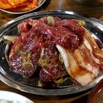 炭火焼肉 ギュー豚 - 焼肉定食の肉ｱｯﾌﾟ