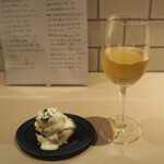 utage dotonbori - じゃがブルー”改” ＆ 白ワイン