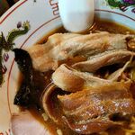 一条流がんこ総本家分家四谷荒木町 - 手前の濃い色合いが悪魔仕様の悪魔肉！