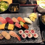 Sushi Shunsen Ryouri Sharizen - ランチ 1580円