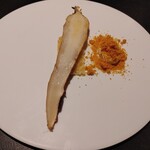 フロリレージュ - (2022年4月/訪問)白にんじん。横に添えられてるのはからすみ。