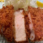 ポンチ軒 - 特ロース豚かつアップ