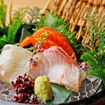 Sushi Sakaba Akafuji - お造り おまかせ3種盛り合わせ