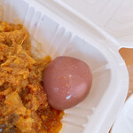 妄想スパイスカレー ムムポンド - 副菜①うずらの赤ワインシナモンピクルス
ピクルスのサワー感と赤ワインの風味シナモンの香り。
次々に色んなお味が現れる1品でした。