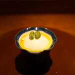 アカ - ミルクアイス/オリーブオイル/ピスタチオ