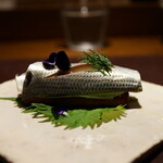 アカ - 旨味強めの小肌