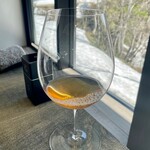 レヴォ - ジンジャーとライムを合わせた紅茶のカクテル