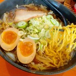 Mendo Koro Somei Yoshino - 和食醤油ラーメン+味玉+ネギ