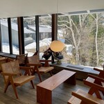 レヴォ - 待合室