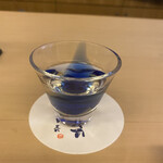 山玄茶 - 爽やかな色合いの酒器。お酒がさらに美味しくなりますね〜！