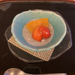 山玄茶 - せとかと苺のワインジュレ。黒胡麻プリン。