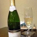 田島亭 - NV CREMANT D'ALSACE A.ZIRNHELT　4,500円