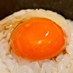 中華蕎麦 とみ田 - 黄身拡大