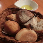 酒の大桝 - パン@250円