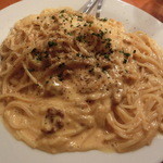 酒の大桝 - たっぷりウニの濃厚カルボナーラ1200円