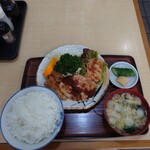 喜楽 - 生姜焼定食、740円。