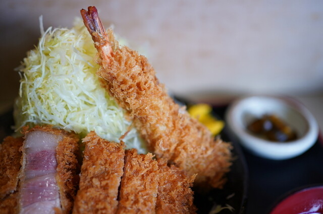 嬉嬉豚 とんかつ 「君に、揚げる。」(極) - 稲荷町/とんかつ | 食べログ