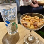 コマツ神田 西口商店街 - かわいいグラスで飲むお酒