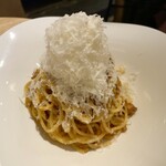 コマツ神田 西口商店街 - 熟成チーズのボロネーゼ