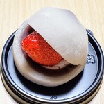 銘菓の老舗 あさ川 - 料理写真:いちご大福