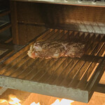 HAGI - ⑫ 経産牛サーロイン調理中