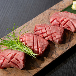 “Ushiyama Yakiniku (Grilled meat) Course” with over 120% satisfaction rate is now available!