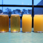 West Coast Brewing 用宗タップルーム - テイスティングセット（4種￥1400）。一番好みだったのは、右端の「フルホップ アルケミスト」