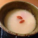 たか松 - 白キクラゲいり茶わん蒸し、餡かけ・・少し甘めですが、上品なお味付けで美味しいですよ。 
