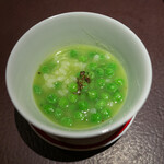 アカ - スナップえんどうのカルドソ