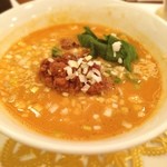 南翔饅頭店 - 担々麺は
      この店特有のレシピですが、これ美味いです！