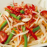 Somtam (papaya salad)