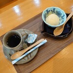 江戸一 - 食後にコーヒーとデザートがつきます。