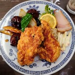 中華料理 とり秀 - 令和4年4月
とり秀ランチ
唐揚げ、肉団子、焼豚、サラダ、ライス 850円