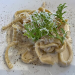 カフェ&ギャラリー カバノ - パスタ
                                　３種類の小麦粉
                                　（カプート・ゆめちから・セモリナ）を
                                　ブレンドしてつくった
                                　カバノオリジナル生地のタリアテッレ
                                　噴火湾で獲れた#ズワイガニのパスタ