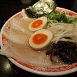 呼び戻しとんこつ 光四郎 - 光四郎ラーメン(690円)