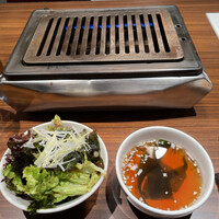 うしごろバンビーナ 銀座店 - サラダとスープ