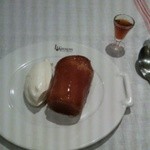 ルグドゥノム ブション リヨネ - ラム酒風味のババ