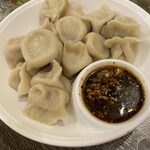 Dong Bei Yi Jia Ren - 