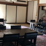 Unagi Matsukawa - 個室４つ、大広間、大きなフロア