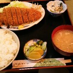 Tonkatsutompei - カツ定食