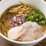 貝と牛と中華そば うみ虎 - 料理写真:貝出汁中華そば正油