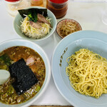 Ramen Shoppu - チャーシューつけ麺とネギ丼