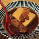 肉豆冨とレモンサワー 大衆食堂 安べゑ - 肉豆腐黒（八丁味噌仕立て）