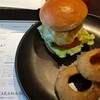 ダグズ・バーガー 宮古島本店