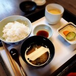 櫓庵治 伊万里店 - 味覚膳