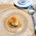 La Brianza - ほうじ茶黒糖ティラミスとディカフェコーヒー。今回のティラミスには紅茶が正解なのかも。けどでもコーヒー好きなのよね☆