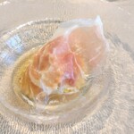 La Brianza - 茄子トマト塩麹ラビオリトマト鰹出汁塩麹パルミジャーノチーズスープサンダニエーレ。ラビオリの中のトマトやチーズが塩麹で旨み増して存在感感じる美味しさ♡ サンダニエーレの口溶けまろやか、やさしいスープ