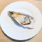 La Brianza - 大黒神島生牡蠣♡大きいよ〜(^^)/　生牡蠣にライチの甘み合わせちゃうなんて、何てオシャレなんでしょう☆