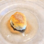 La Brianza - ほうじ茶黒糖ティラミス。意外とほうじ茶の香ばしさがしっかりしていて甘み控えめふんわり口溶け、このティラミスも好き〜!!