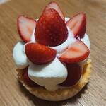 イタガキ デザート キッチン - 果々楽～いちご～702円